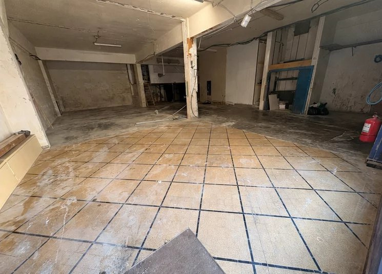 Local commercial à louer à Nice, 130 m² – photo 2 sur 4